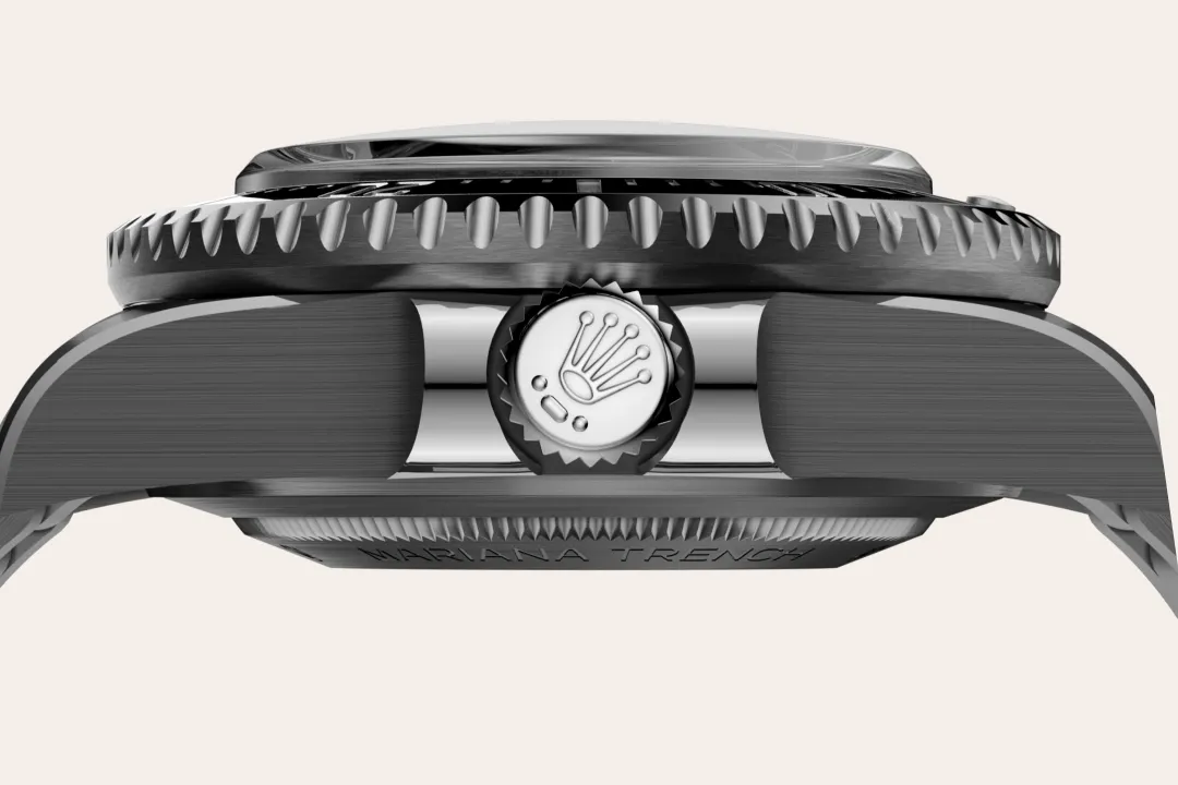 Rolex Deepsea Challenge de titanio RLX con esfera Negro intenso, bisel giratorio unidireccional graduado 60 minutos y brazalete Oyster, m126067-0002 - Bentrani